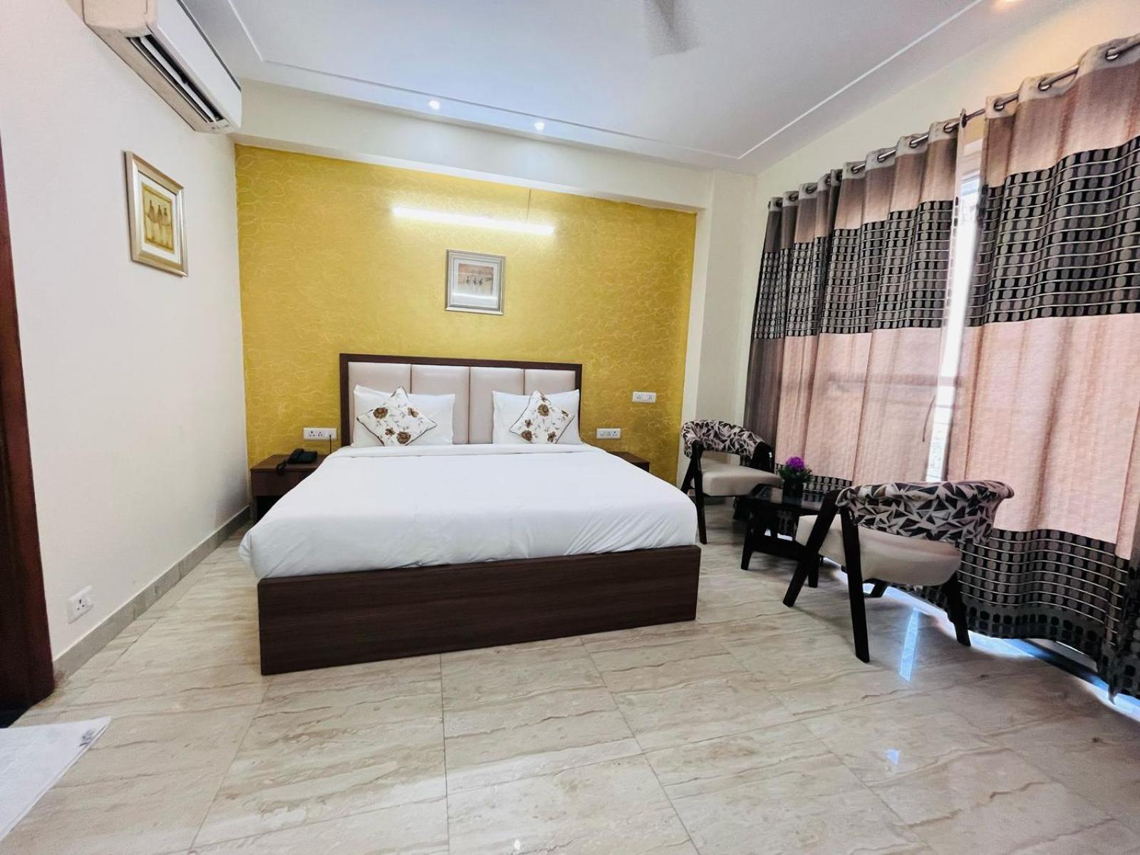 Hotel The Luxe 18 - Golf Course Road Gurgaon Buitenkant foto