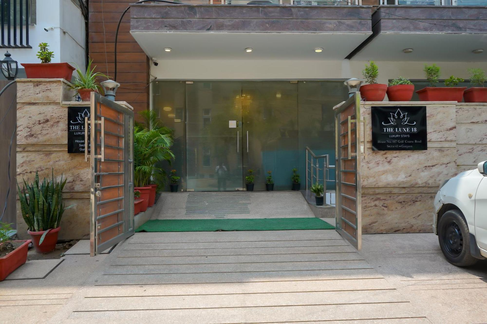 Hotel The Luxe 18 - Golf Course Road Gurgaon Buitenkant foto