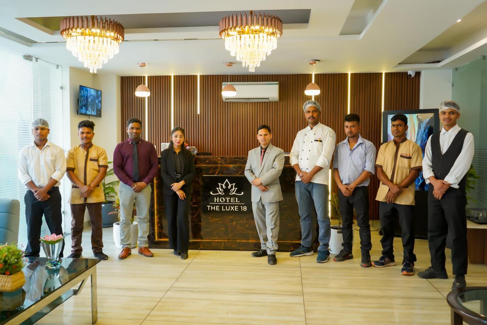 Hotel The Luxe 18 - Golf Course Road Gurgaon Buitenkant foto