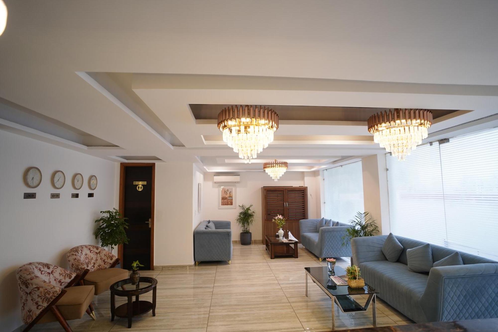Hotel The Luxe 18 - Golf Course Road Gurgaon Buitenkant foto